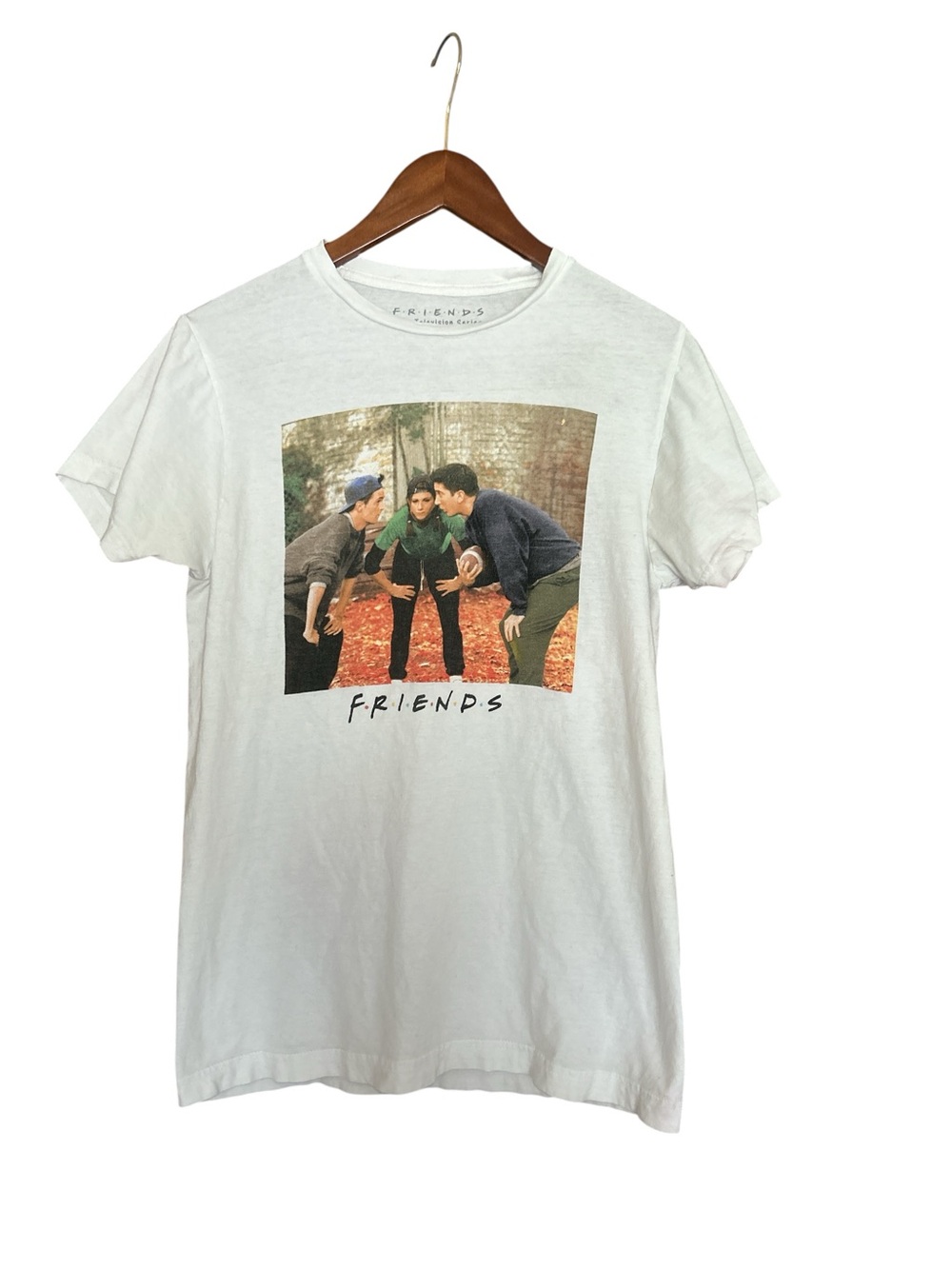 FRIENDS White Photo Graphic Short Sleeve Tee